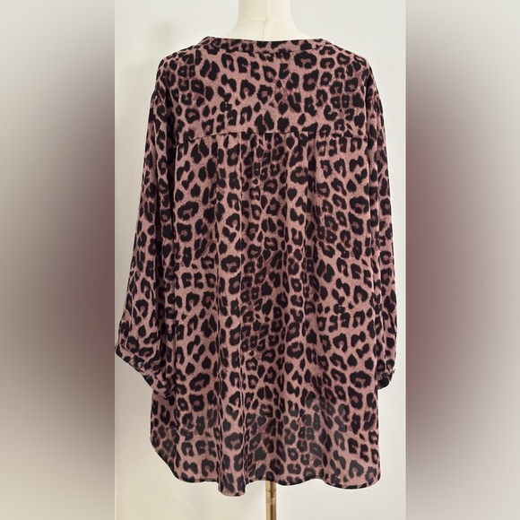 Leopard Print Pullover V NeckTop Size 4X Torrid   SKU 5 - Picture 3 of 16